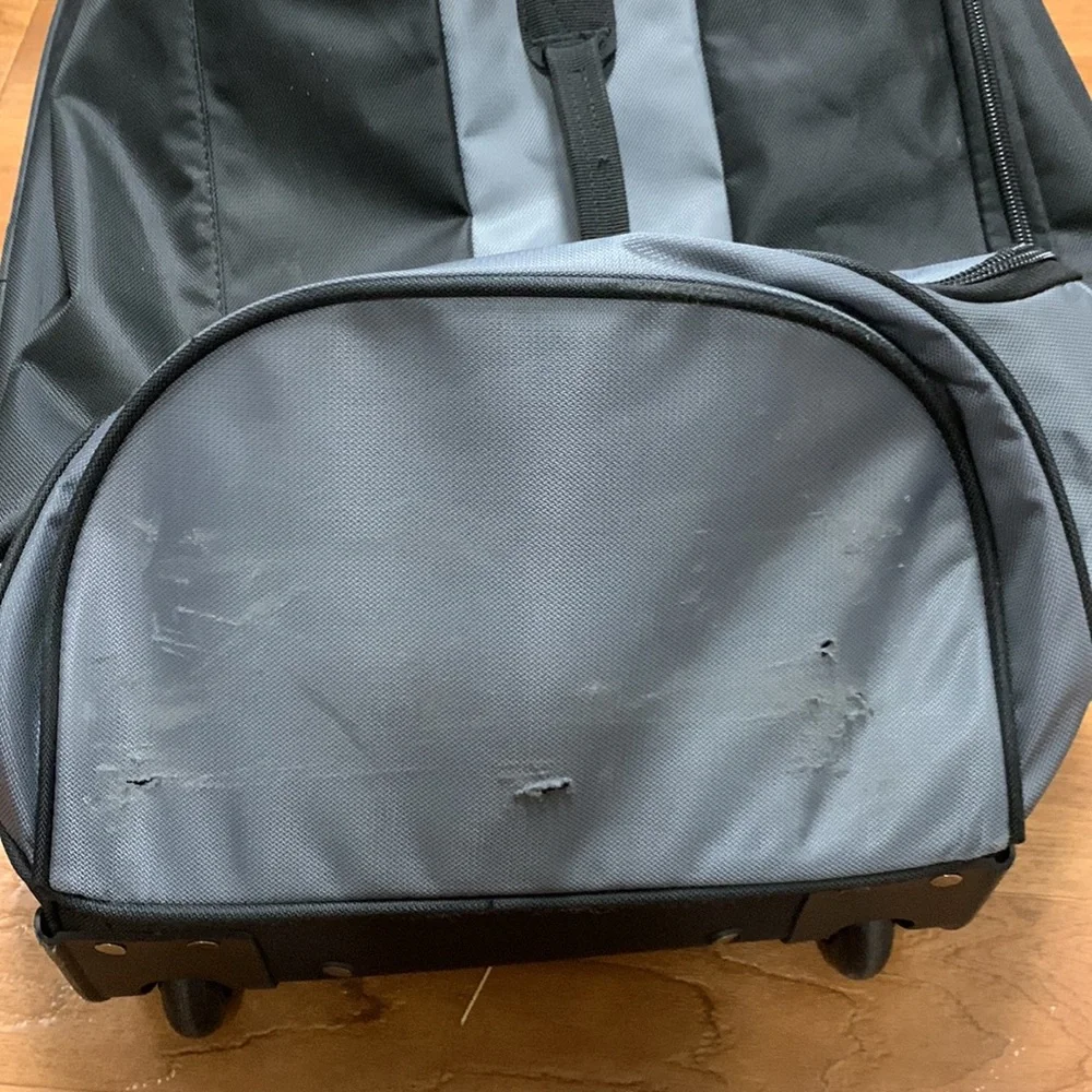 Samsonite Travel Duffle Bag with wheel